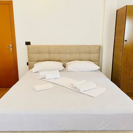 Apartment Martin's Vlorë